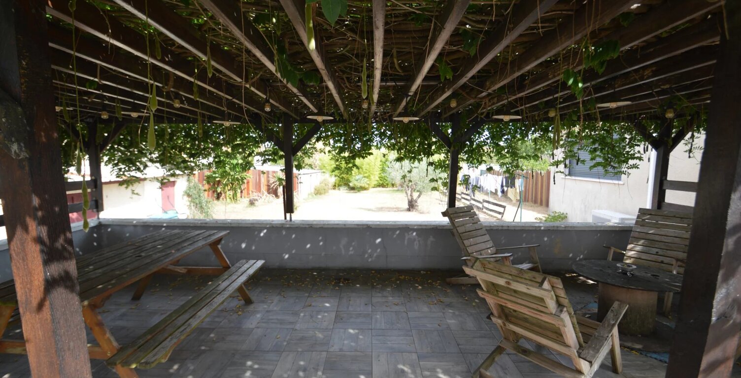 Pavillon spacieux de 140 m² à Moncé-en-Belin — photo 1