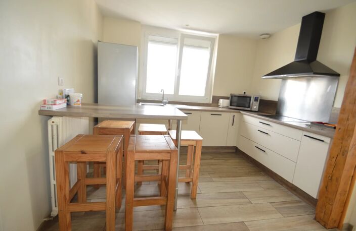 Pavillon spacieux de 140 m² à Moncé-en-Belin — photo 4