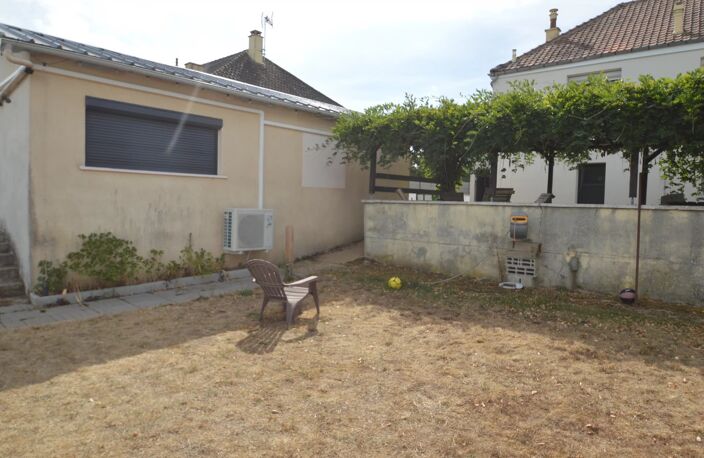 Pavillon spacieux de 140 m² à Moncé-en-Belin — photo 5