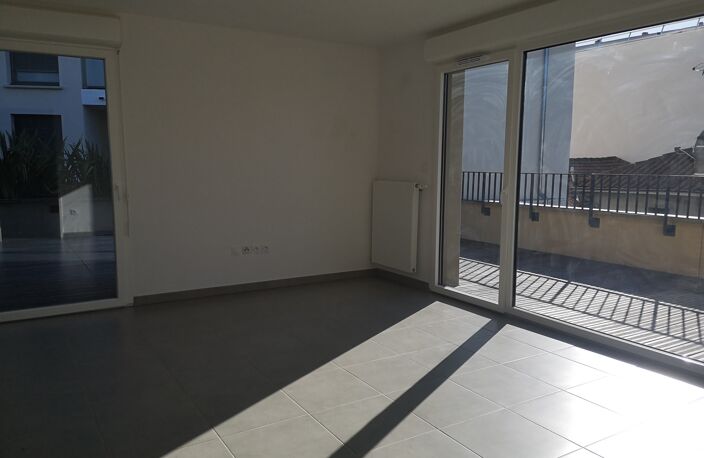 Location appartement 3 pièces 69 m² à Toulouse (31200) — photo 5
