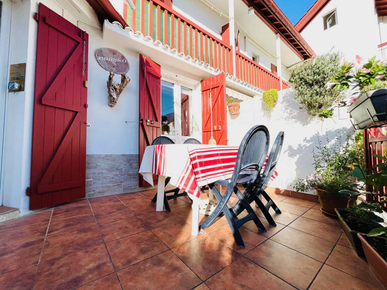 APPARTEMENT 3 PIECES A 100M DE LA PLAGE AVEC TERRASSE ET CEL — photo 1