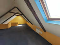 Maison de Bourg en pierre, avec courette — photo 3