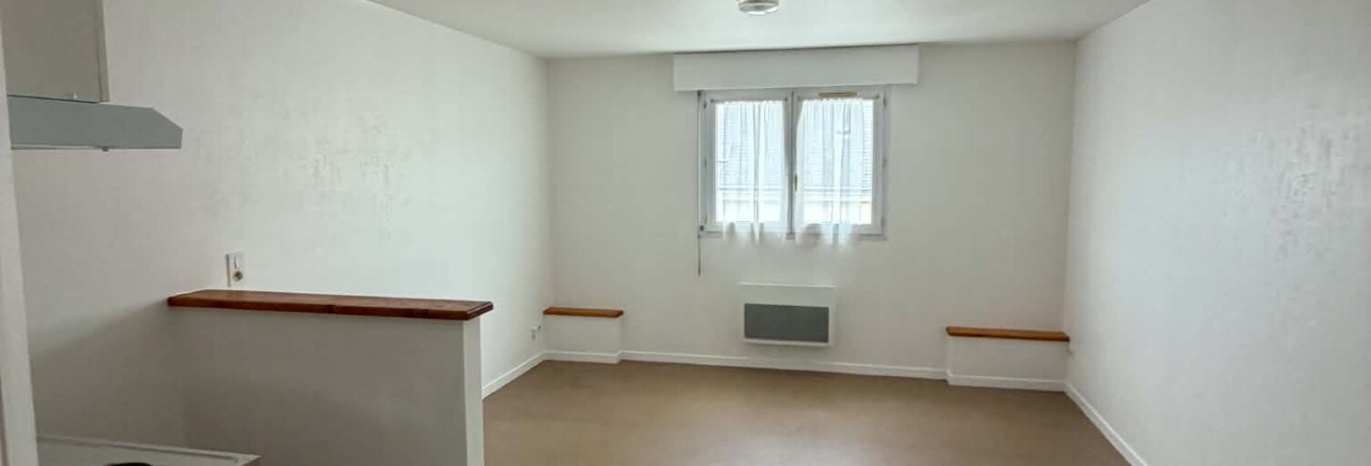 Appartement 1 Pièce 25 m² à louer à La Roche-sur-Yon (85000)