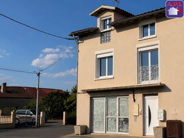 Immeuble à Saint-Girons — photo du bien