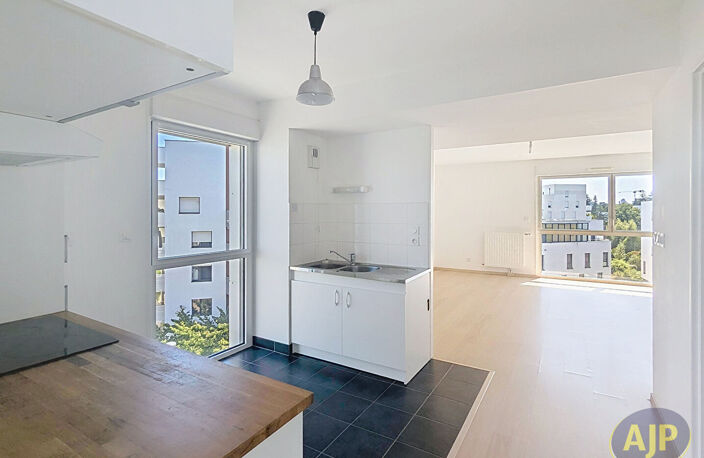 Prairies Saint-Martin - Duplex avec terrasse et stationnement — photo 4