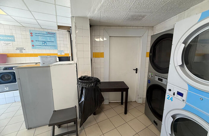 MURS COMMERCIAUX — photo 4