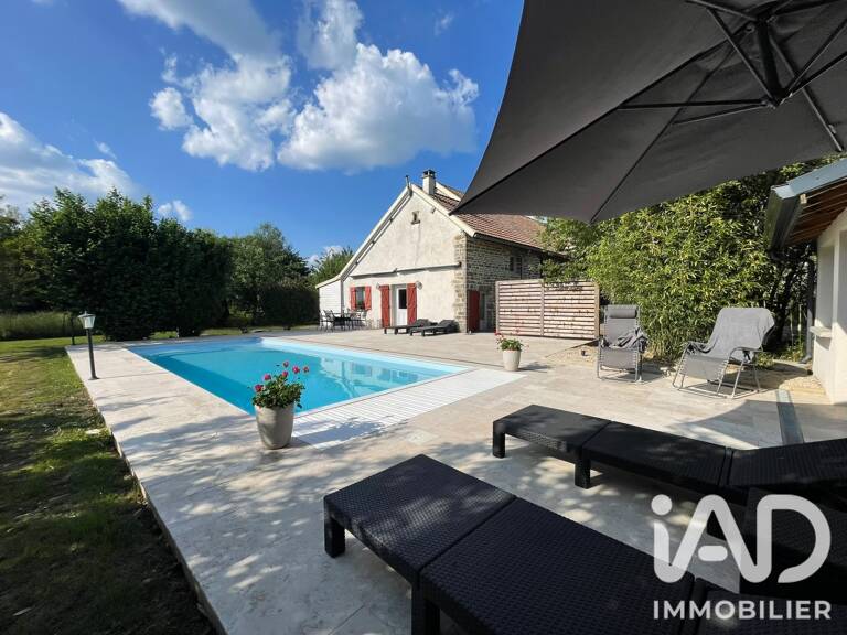 Vente Maison/villa 10 pièces — photo 1