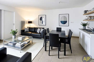 Appartement 3 pièces 670 €