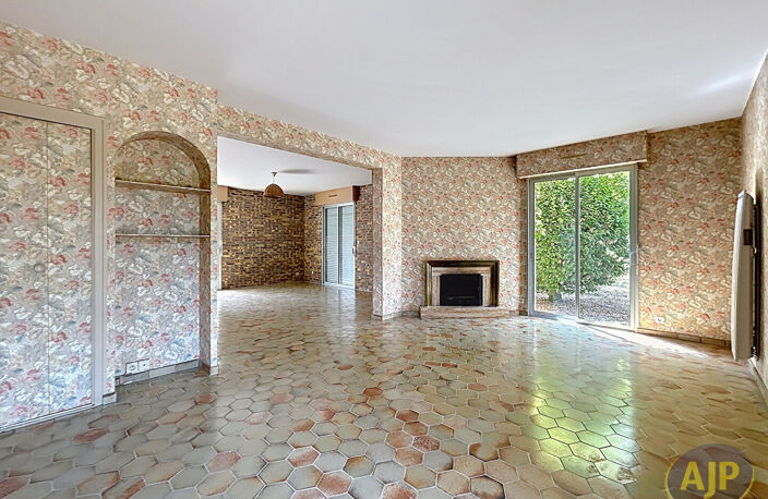 CHÂTEAUBRIANT - Maison familiale 135 m² 6 pièces — photo 4