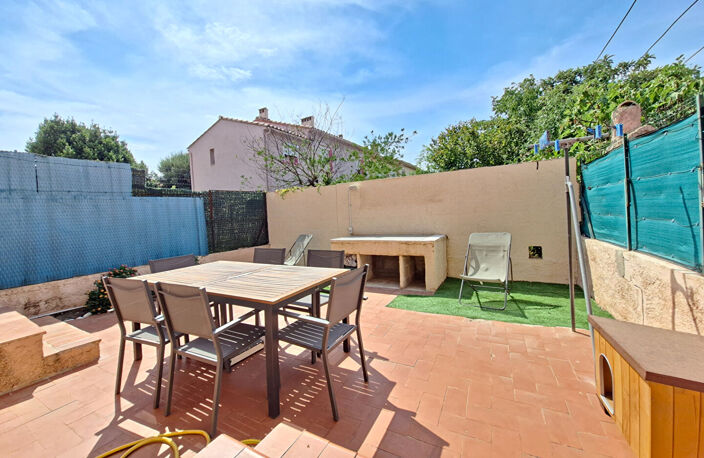 Perpignan Saint Assiscle Villa 2 faces de Type 5 de 103m2 avec jardin — photo 2