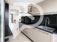 APPARTEMENT T3 TRAVERSANT- 61 m² -4 BALCONS-LES OLIVES — photo 3