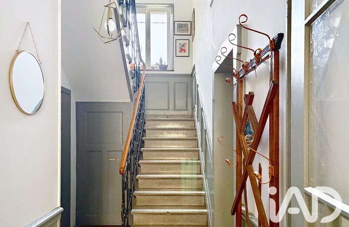 Vente Maison de ville 8 pièces — photo 2