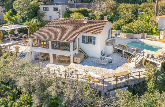 CARQUEIRANE - VILLA T6 183 M2 VUE MER DOMINANTE ET PANORAMIQUE AVEC STUDIO — photo 3