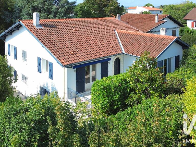 Vente Maison traditionnelle 8 pièces — photo 1
