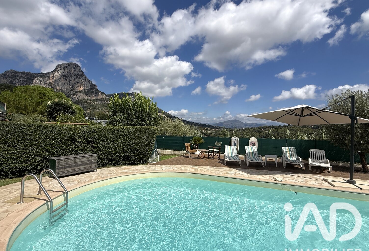 Vente Maison/villa 8 pièces — photo 1