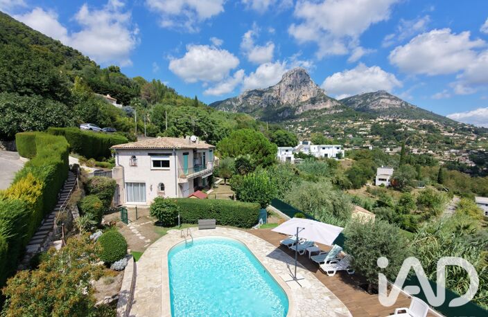 Vente Maison/villa 8 pièces — photo 2