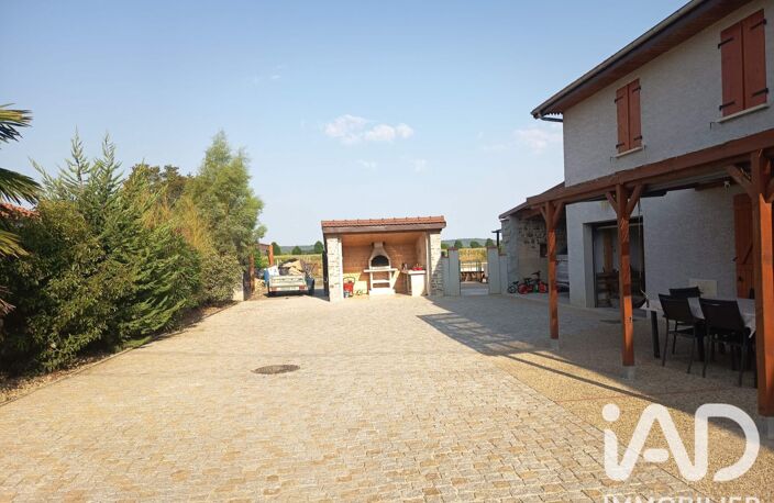 Vente Maison/villa 8 pièces — photo 2