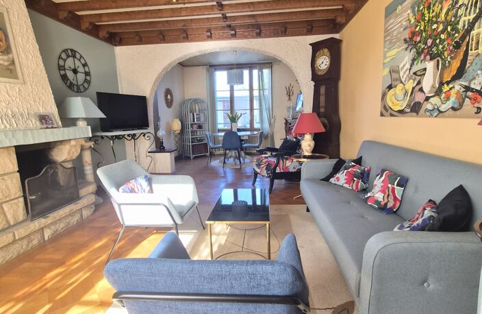 Vente Maison/villa 6 pièces — photo 2
