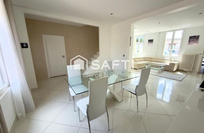NOGENT SUR OISE, BELLE MAISON FAMILIALE EN PIERRE — photo 2