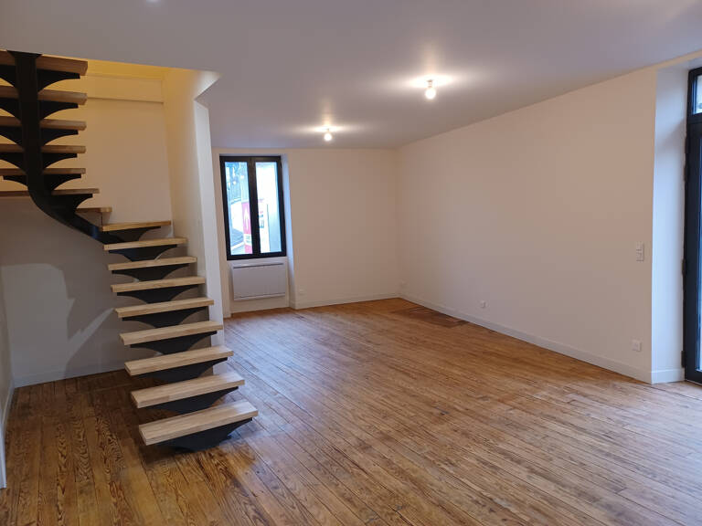 MAISON DE RUE - T4 — photo 1