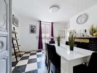 Maison familiale avec jardin et garage — photo 2