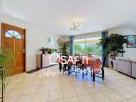 Maison familiale de plain-pied  6 chambres  Terrain arboré de 2 460 m² — photo 4