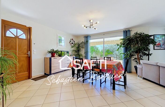 Maison familiale de plain-pied  6 chambres  Terrain arboré de 2 460 m² — photo 4