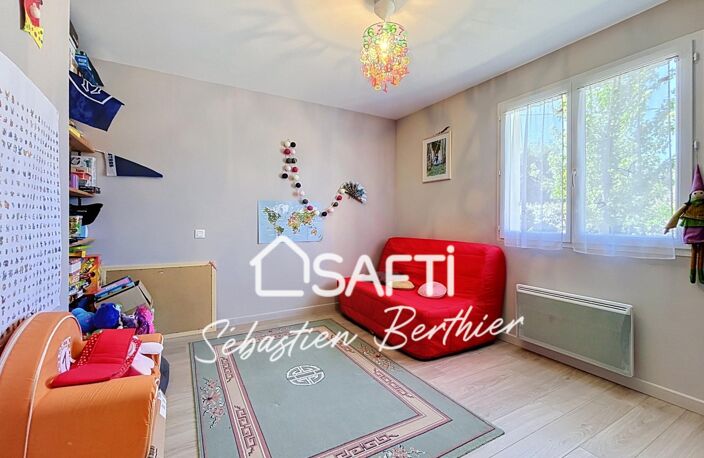 Maison familiale de plain-pied  6 chambres  Terrain arboré de 2 460 m² — photo 5