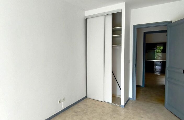 34500 Béziers-t3 60m2-Champ de mars — photo 5