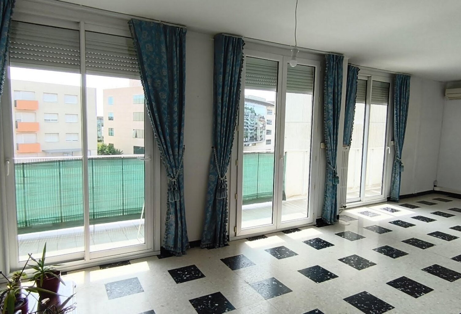 34500 Béziers-T3 84m4 clim-Polygone — photo 1