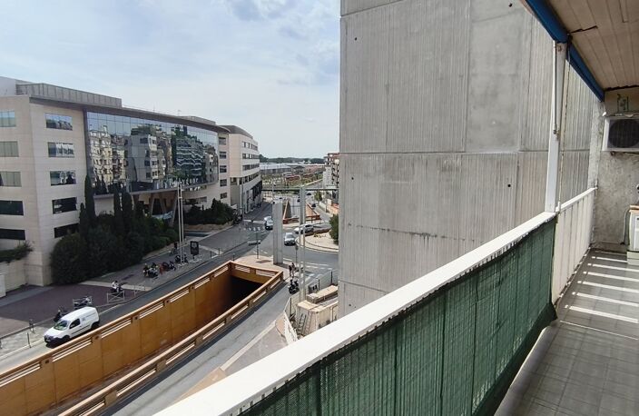 34500 Béziers-T3 84m4 clim-Polygone — photo 2