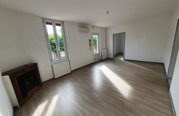 Maison de ville à louer à Marmande — photo 2