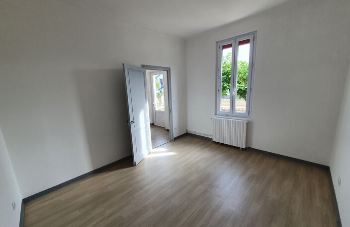 Maison de ville à louer à Marmande — photo 5
