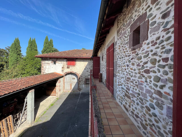Immeuble proposé à Saint-Jean-Pied-de-Port