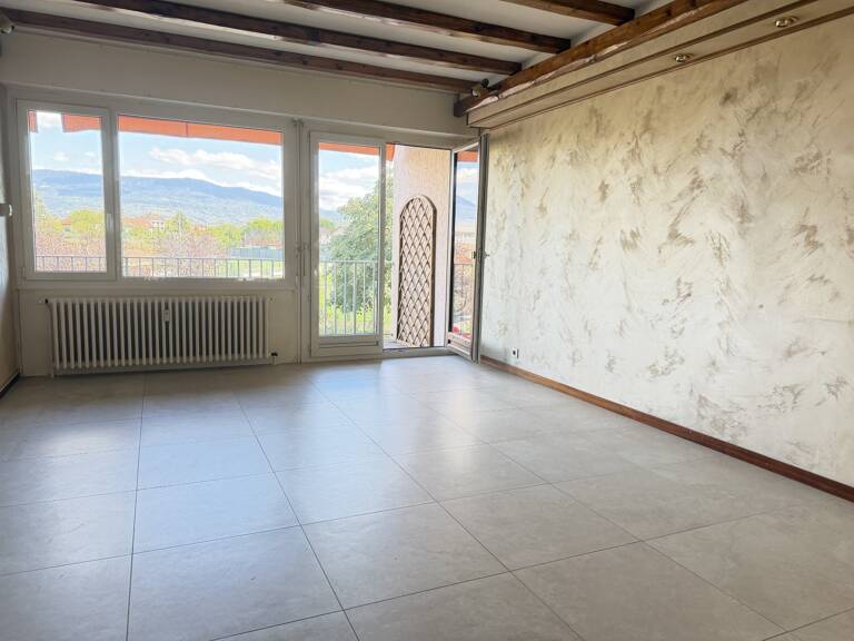 T3 proche douane — photo 1