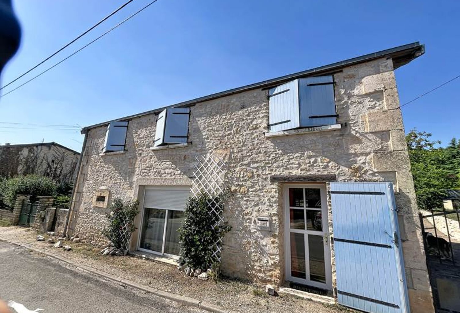 Maison en pierre de 9 pièces principales — photo 1