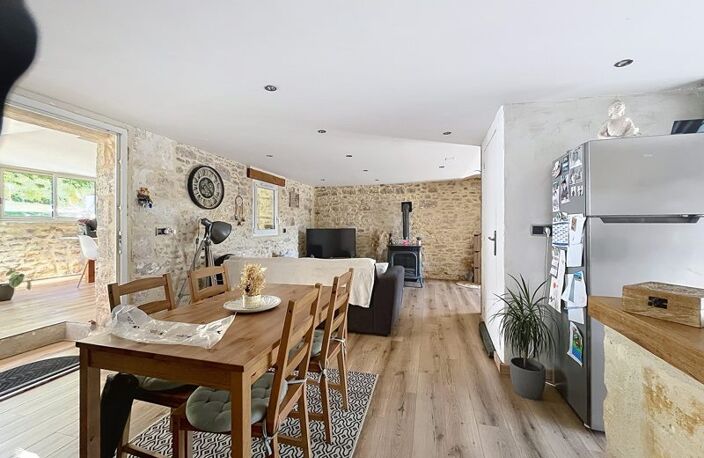 Maison en pierre de 9 pièces principales — photo 3