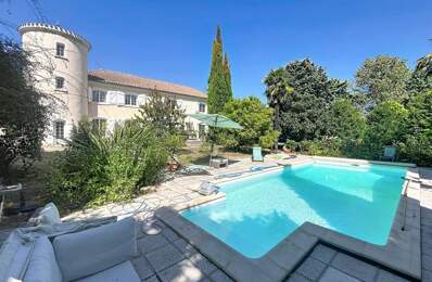 Maison en pierre de 8 pièces principales — photo du bien