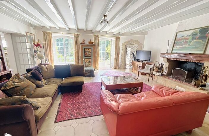 Maison en pierre de 8 pièces principales — photo 2