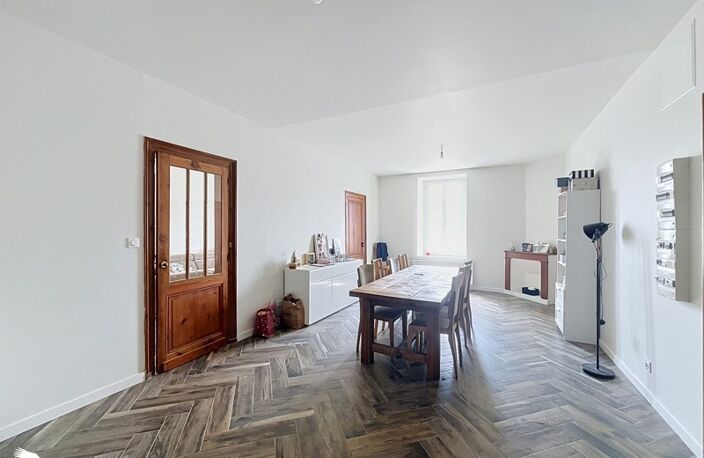 Maison en pierre de 6 pièces principales — photo 4
