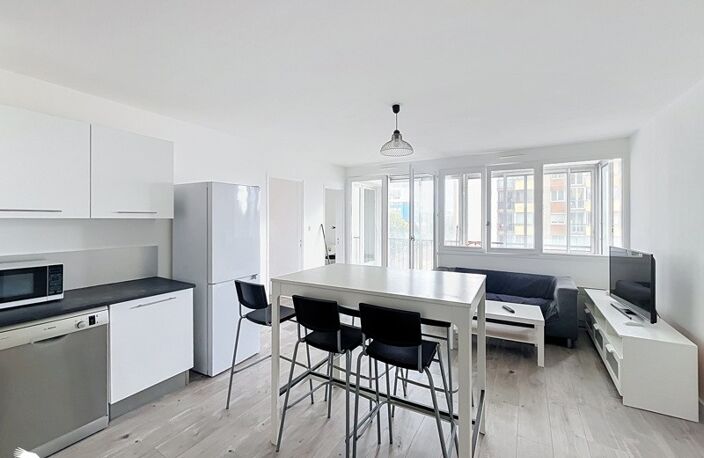 Appartement de 5 pièces principales — photo 2