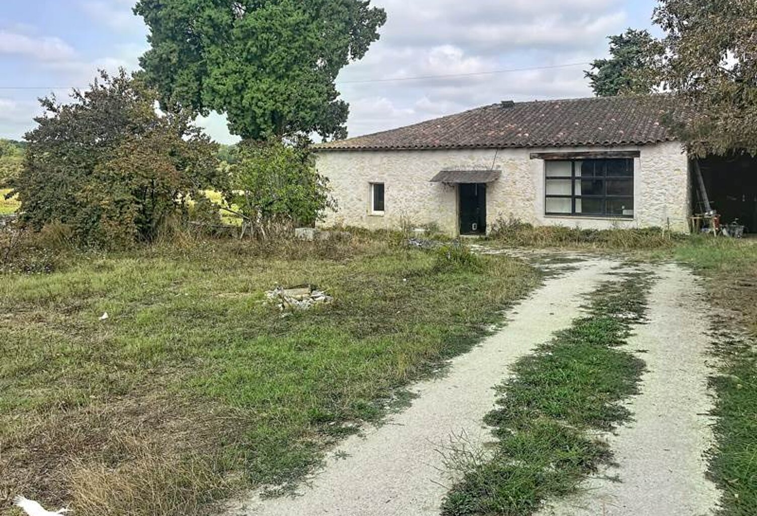 Maison en pierre de 5 pièces principales — photo 1
