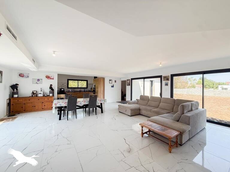Contemporaine de 6 pièces principales — photo 1