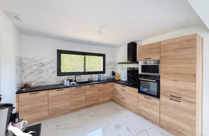 Contemporaine de 6 pièces principales — photo 3