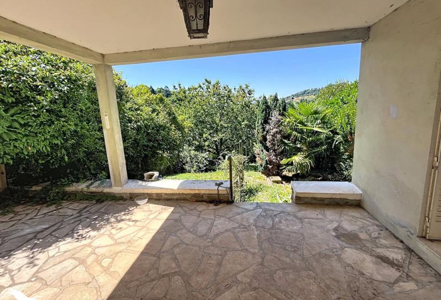 Pavillon de 8 pièces principales — photo 1