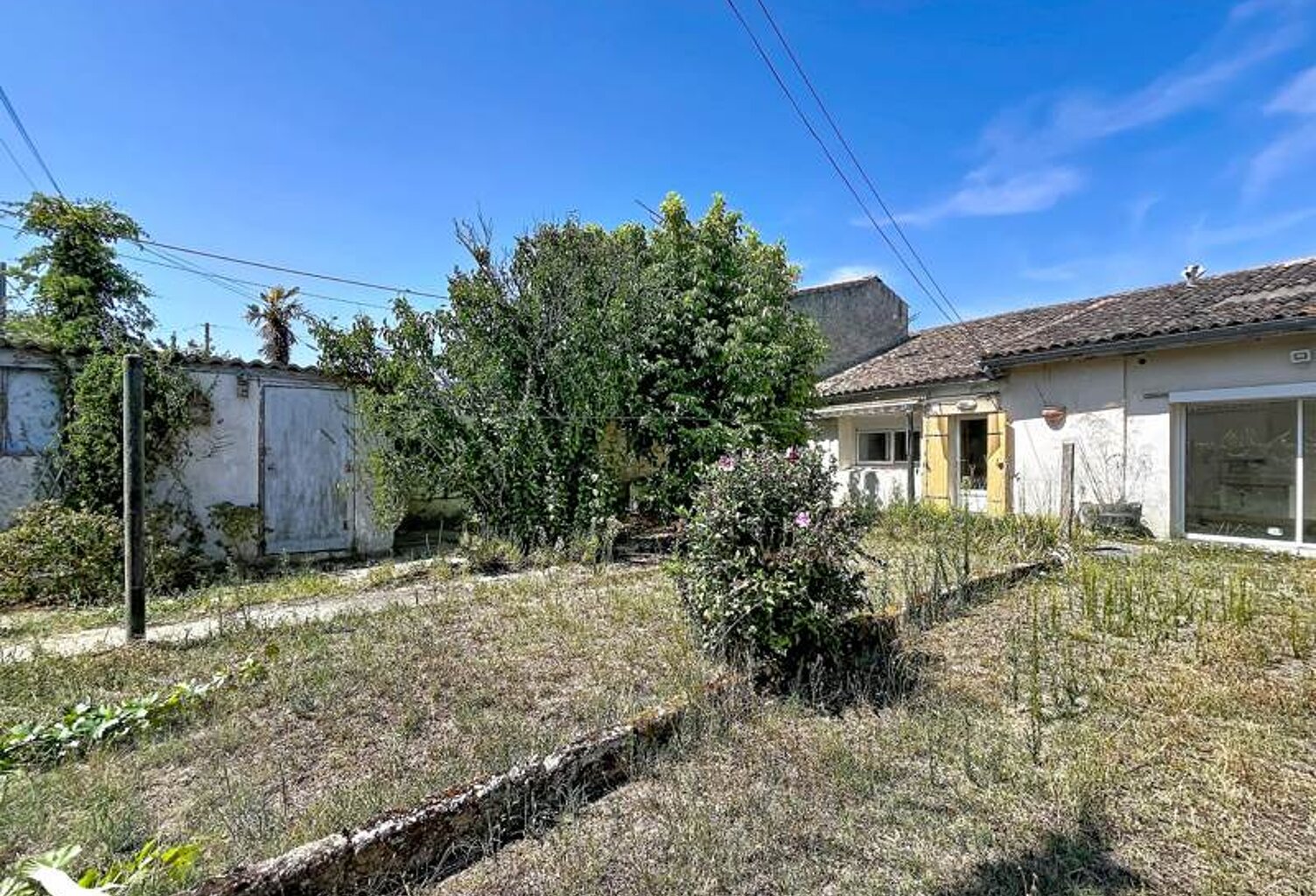 Maison en pierre de 4 pièces principales — photo 1