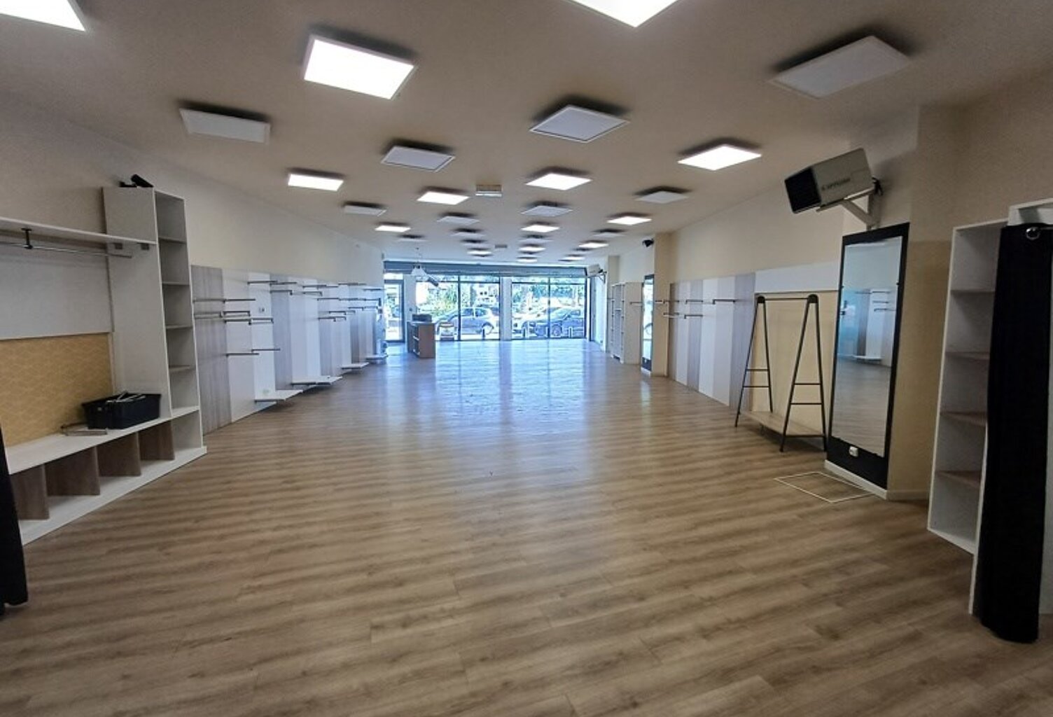 Vente immeuble  157 m² Saint-Céré (46400) — photo 1