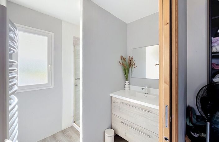 Contemporaine de 5 pièces principales — photo 3