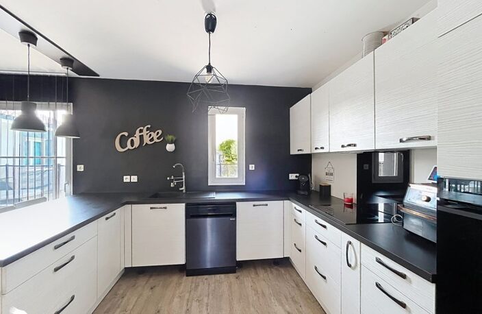 Contemporaine de 5 pièces principales — photo 5