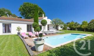Maison 6 Pièces 193 m² à vendre à Mougins (06250)